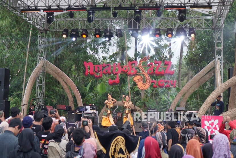 Dihadiri ribuan orang, Festival musik tahunan, Ngayogjazz 2024 sukses dihelat di di Padukuhan Kalimundu, Kalurahan Gadingharjo, Kapanewon Sanden, Kabupaten Bantul, Daerah Istimewa Yogyakarta.