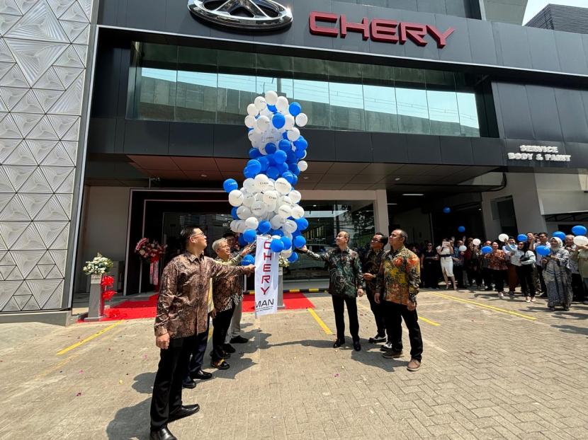 Dealer Chery MAN Fatmawati Jakarta Selatan yang diresmikan, Rabu (21/8/2024), menjadi dealer ke-34 Chery Sales Indonesia. Foto illustrais.