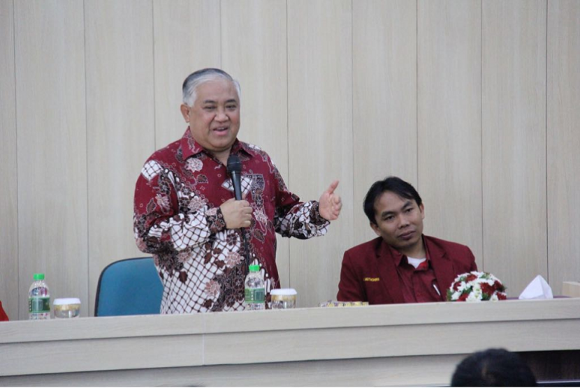 Din Syamsudin dalam rangkaian milad akbar Ikatan Mahasiswa Muhammadiyah (IMM) ke-54 di Universitas Muhammadiyah Yogyakarta (UMY), Rabu (14/3).