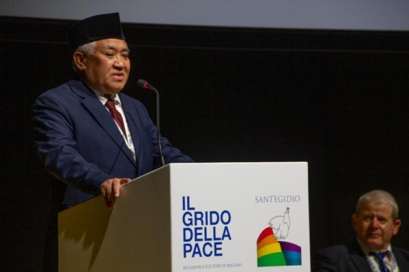 Ketua Centre for Dialogue and Cooperation among Civilizations, Prof Din Syamsuddin, menyampaikan pidato dalam Konferensi Internasional Komunitas Sant'Egidio di Roma, Selasa (25/10/2022).