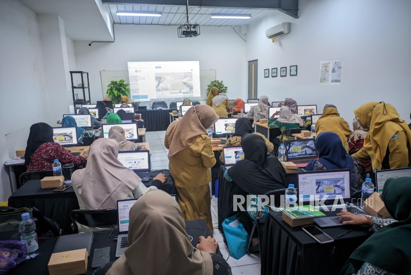 UBSI dan Dinas Kesehatan Kota Tegal Bersinergi Perkuat Peran Posyandu di Era Teknologi