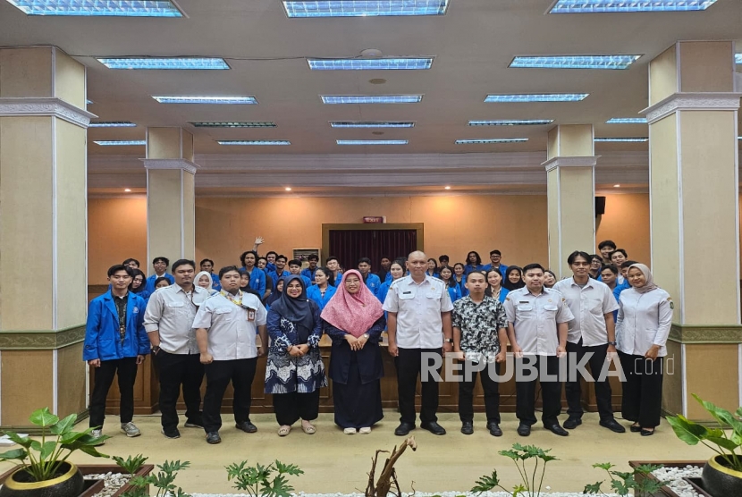 Diskominfo Kalbar Apresiasi Kinerja 45 Mahasiswa Magang Terintergasi UBSI
