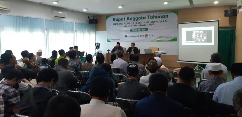 Dinas Koperasi dan UKM Provinsi Jawa Timur mengadakan kunjungan kerja ke Pondok Pesantren Hidayatullah Surabaya,   Sabtu (29/1)