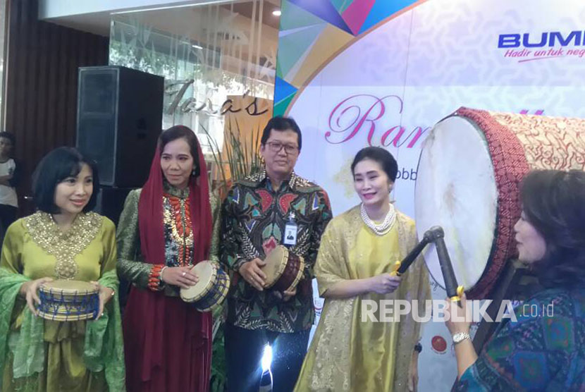 Direksi Bank BTN membuka Ramadhan Fair 2017 di Menara BTN, Jakarta, Senin (12/6). 