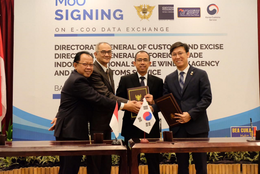 Direktorat Jenderal Bea dan Cukai, Direktorat Jenderal Perdagangan Luar Negeri bersama dengan Indonesian Single Window meresmikan penandatanganan MoU Electronic-Certificate of Origin (E-COO) dengan pihak Korean Customs Services (KCS).