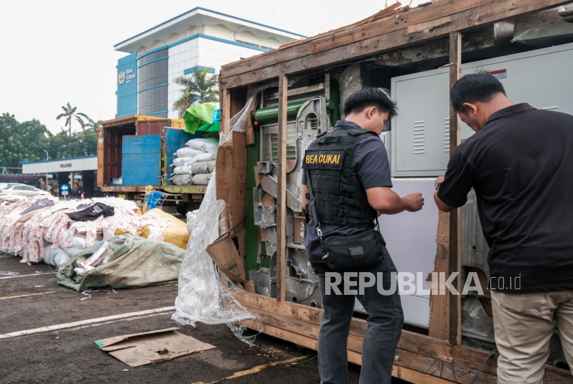 Jelang Akhir Tahun, Bea Cukai Bongkar 2 Modus Peredaran Produk Garmen Ilegal