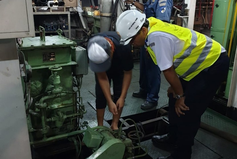 Direktorat Jenderal Perhubungan Laut Kementerian Perhubungan melakukan uji petik kelaiklautan kapal penumpang di Kantor Kesyahbandaran dan Otoritas Pelabuhan (KSOP) Kelas IV Padangbai.