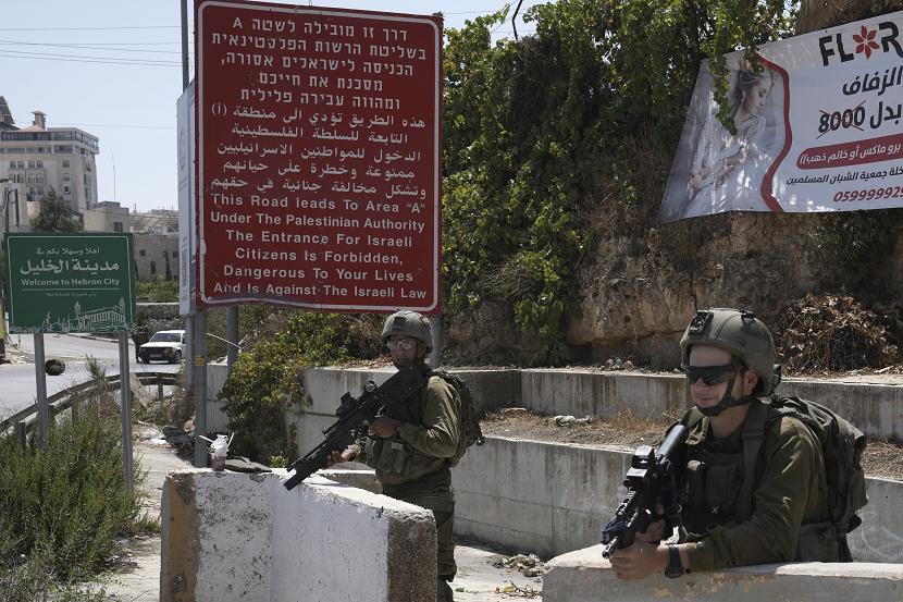 Pasukan Israel melanjutkan serangan militer dan kampanye penangkapan di seluruh wilayah pendudukan Tepi Barat pada Jumat (24/11/2023).