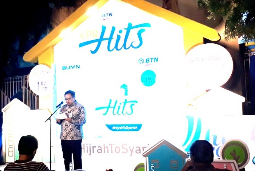 Direktur Bank BTN, Iman Nugroho Soeko meluncurkan produk pembiayaan properti syariah terbaru, KPR Hits di Shisha Cafe, Kemang, Jakarta Selatan, Kamis (14/2) malam. 