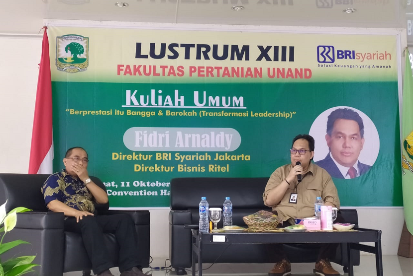 Direktur Bisnis Ritel BRI Syariah, Fidri Arnaldy memberi kuliah umum di Universitas Andalas Padang Sumatera Barat. 