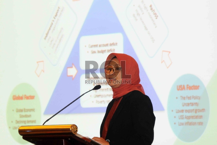  Steering Committe Indonesia Fintech Society (Ifsoc) Hendri Saparini menilai kepercayaan masyarakat terhadap perusahaan finansial berbasis teknologi (fintech) pendanaan bersama atau fintech peer to peer lending perlu terus ditingkatkan.