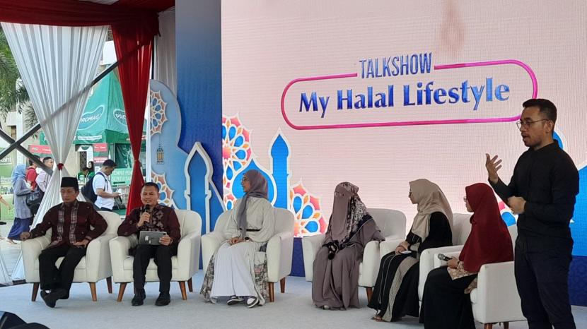 Direktur DEKS Bank Indonesia Wahyu Purnama dalam acara Talkshow Halal Lifestyle di halaman Masjid Istiqlal Jakarta, Jumat (7/4/2023) sore.