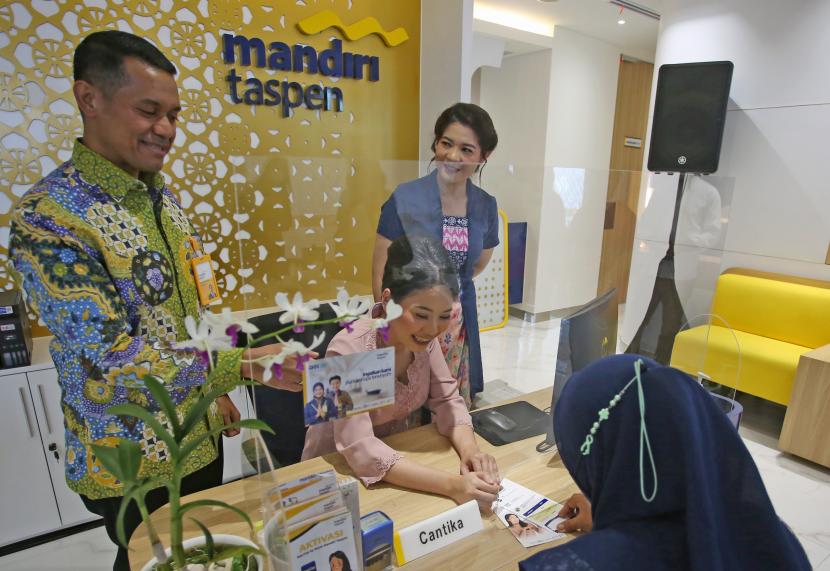 KCP Bank Mandiri Taspen Dengan Seluruh Karyawannya Perempuan Resmi ...