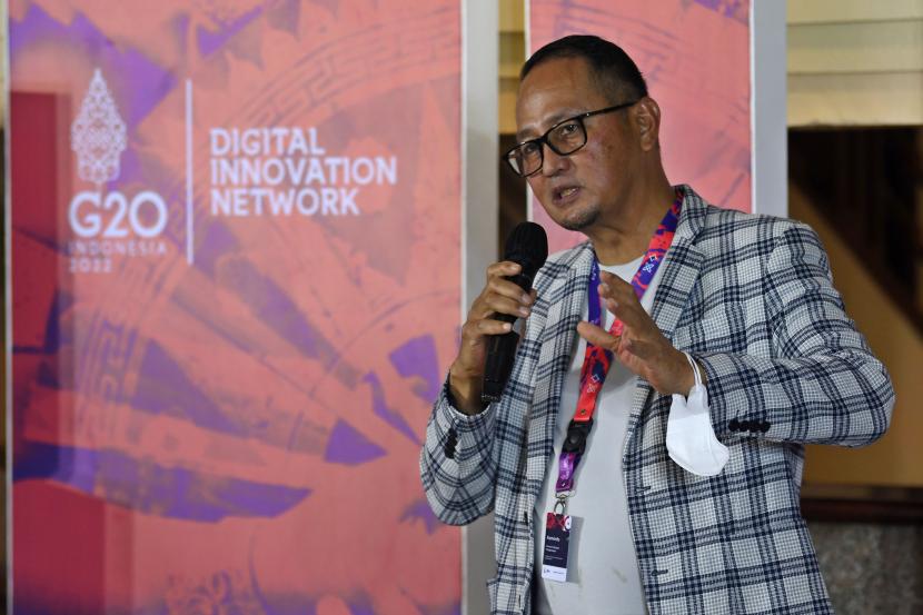 Direktur Jenderal Aplikasi Informatika Kemenkominfo Semuel A Pangerapan menyatakan Kemenkominfo melakukan penelusuran atas adanya dugaan kebocoran data pribadi 34.900.867 juta penduduk Indonesia.