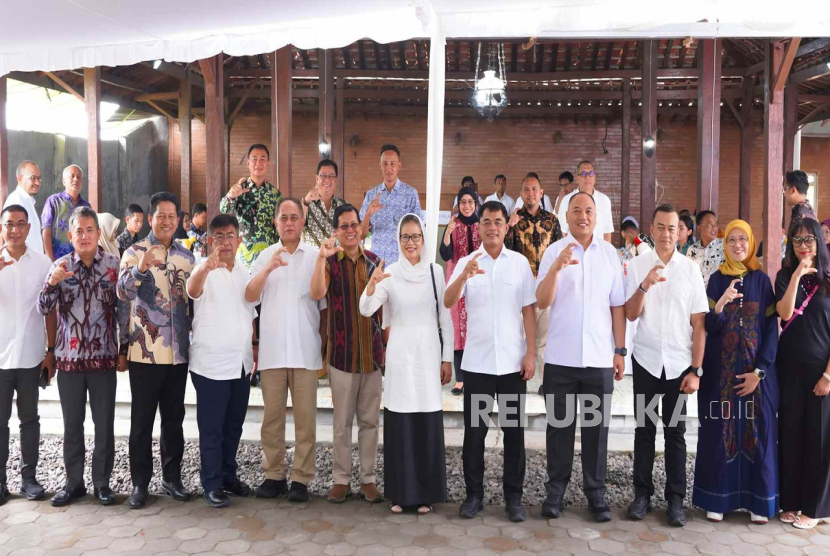 Bea Cukai, UGM, dan Industri Rokok Bangun Dialog Terbuka demi Optimalisasi Cukai