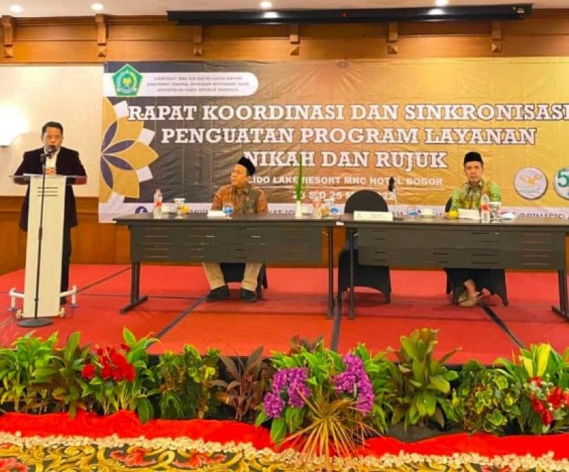 Direktur Jenderal Bimbingan Masyarakat Islam Kementerian Agama Kamaruddin Amin dalam Rapat Koordinasi dan Sinkronisasi Penguatan Program Layanan Nikah dan Rujuk di Bogor, Senin (23/5/2022).