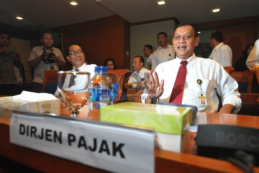 Direktur Jenderal (Dirjen) Pajak Sigit Priadi Pramudito jelang rapat Pansus Pelindo di Kompleks Parlemen, Jakarta, Senin (16/11).