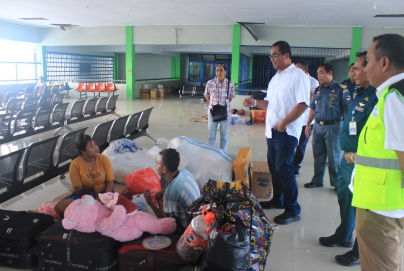 Direktur Jenderal Perhubungan Laut R. Agus H. Purnomo meninjau kesiapan Posko Angkutan Laut Natal dan Tahun Baru di 2 lokasi yaitu Pelabuhan Yos Sudarso dan Pos Pelabuhan Gudang Arang.