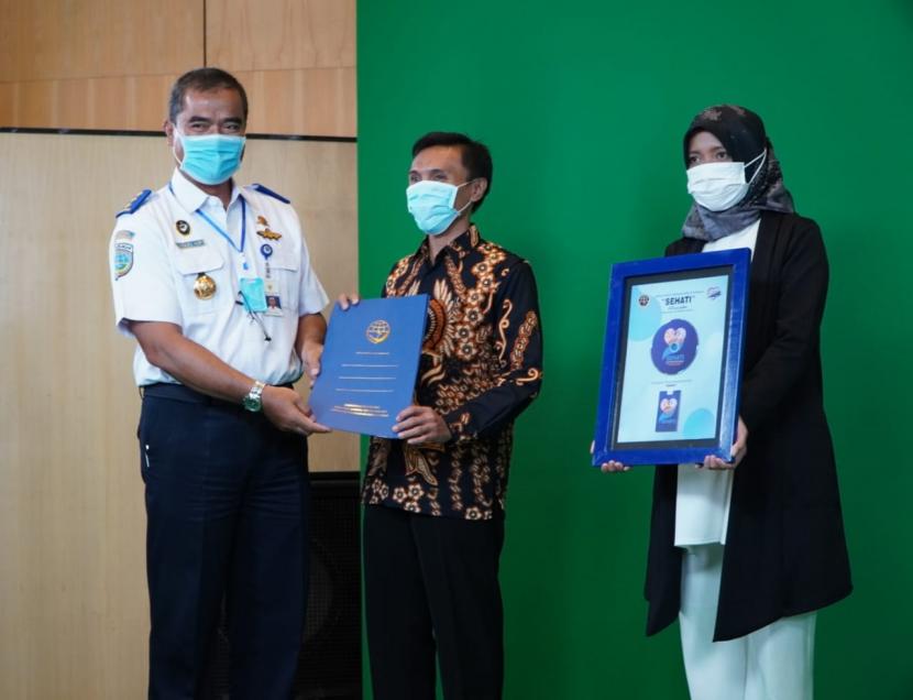 Direktur Jenderal Perhubungan Laut R. Agus H. Purnomo pada acara Soft Launching Aplikasi SEHATI di kantor Kementerian Perhubungan di Jakarta, Kamis (16/7).