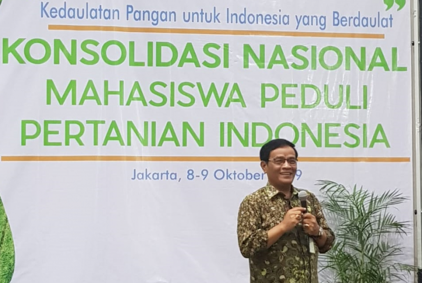 Direktur Jenderal Peternakan dan Kesehatan Hewan, I Ketut Diarmita saat menjadi Narasumber dalam Kegiatan Konsolidasi Nasional Mahasiswa Peduli Pertanian Indonesia di Gedung Auditorium D Kantor Pusat Kementan, Rabu (9/10).