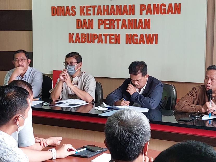 Direktur Jenderal Tanaman Pangan Suwandi mengunjungi Kabupaten Ngawi untuk berkoordinasi dengan Dinas Ketahanan Pangan dan Pertanian Kabupaten Ngawi.