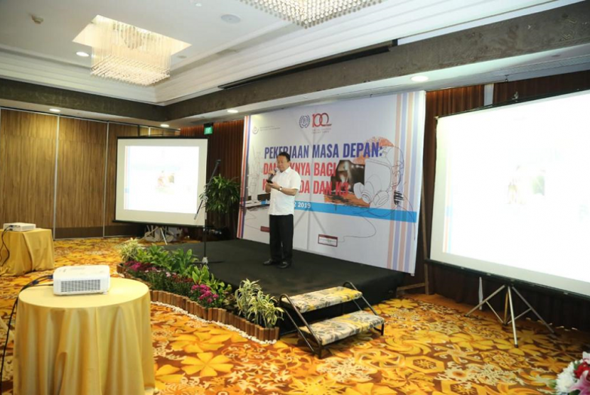 Direktur Pengendalian Penggunaan Tenaga Kerja Asing Wisnu Pramono pada seminar tentang 