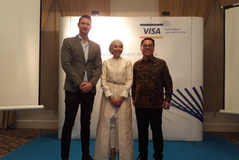 Direktur PT. Visa Worldwide Indonesia, Riko Abdurrahman mengatakan dalam satu dekade terakhir, aspirasi berkembang dan meningkat untuk gaya hidup syariah di kalangan konsumen kelas atas.