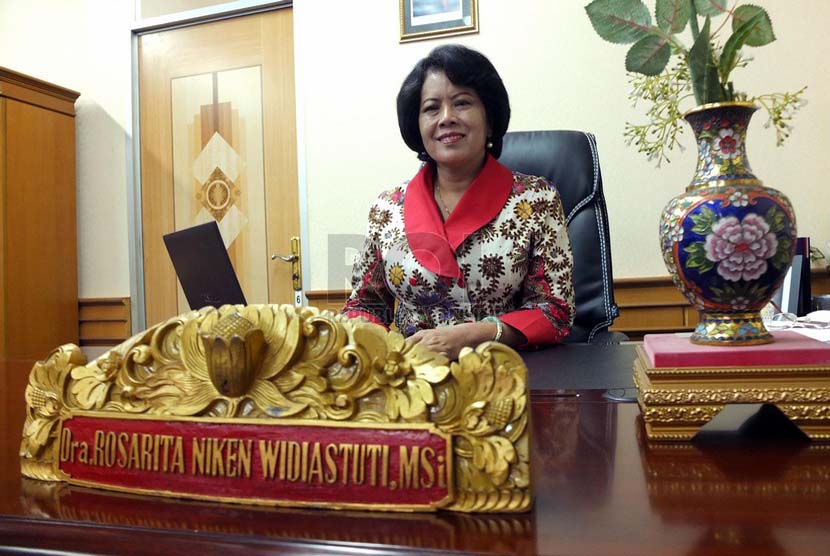 Direktur Radio Republik Indonesia (RRI) Rosarita Niken Widiastuti 