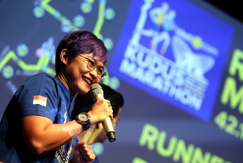 Direktur runID, Bertha Gani menjelaskan tentang ajang Tiket.com Kudus Relay Marathon 2018