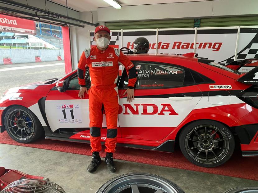 Direktur sekaligus pembalap utama Tim Honda Racing Indonesia (HRI) Alvin Bahar.