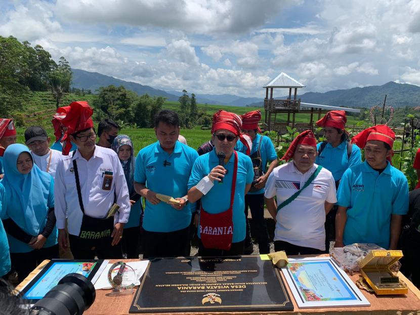 Direktur Tata Kelola Destinasi Kemenparekraf RI, Indra Ni Tua mengunjungi Desa Wisata Barania. .