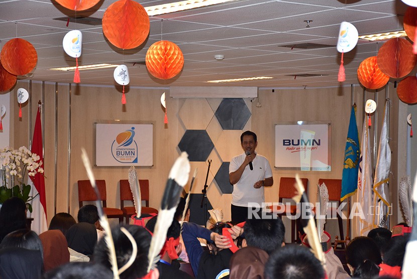 Direktur Teknik IPC Dani Rusli, saat memberi sambutan di acara  kegiatan Siswa Mengenal Nusantara (SMN) di Kantor Kementerian BUMN, Jakarta, Kamis (22/8).