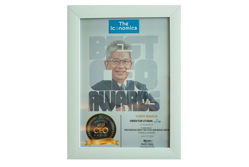 Direktur Utama bank bjb Yuddy Renaldi meraih penghargaan Indonesia Best CEO 2024 in KBMI 2 Category Special Awards Government Choice 5th Anniversary (5 Times Consecutive Winner, 2020 to 2024) dalam ajang Indonesia Best 50 CEO Awards 2024 yang diselenggarakan The Iconomic, Kamis (21/3).