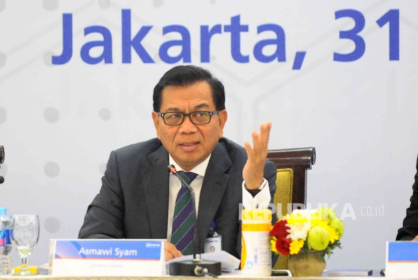 Direktur Utama Bank BRI Asmawi Syam menyampaikan paparan laporan keuangan triwulan IV di Gedung Bank BRI, Jakarta, Selasa (31/1)