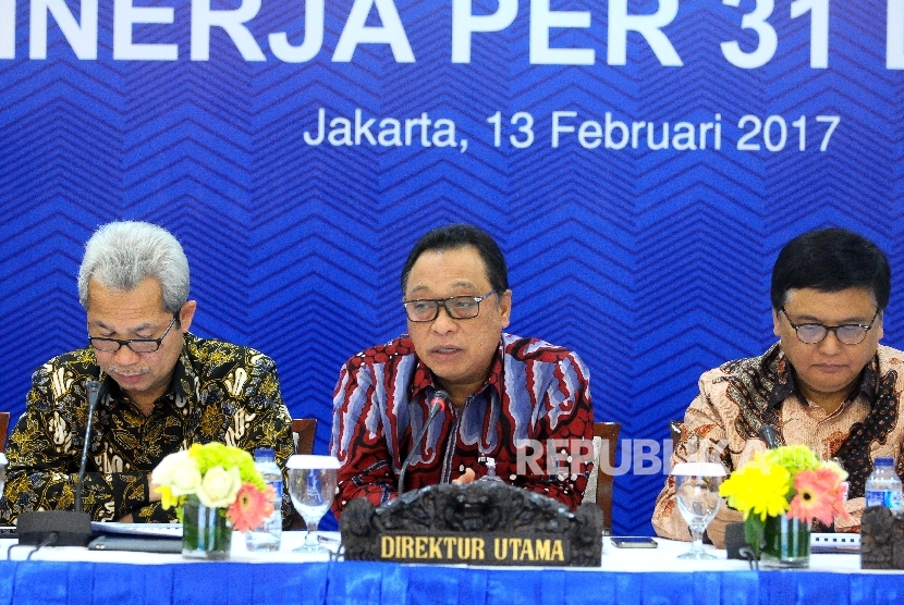 Direktur Utama Bank BTN Maryono (tengah) bersama Direktur Strategic Complaine and Risk Bank BTN Mansyur Nasution, serta Direktur keuangan Bank BTN Imam Nugroho Soeko (dari kiri).
