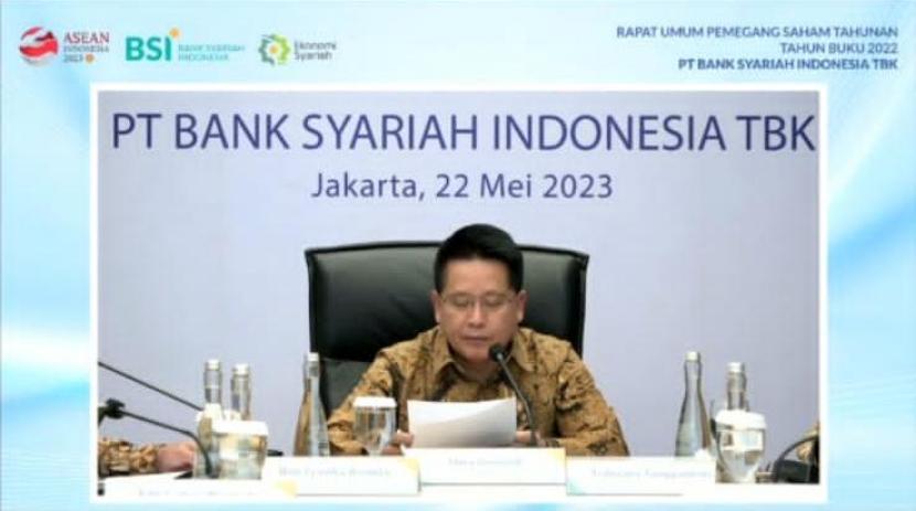 Direktur Utama Bank Syariah Indonesia, Hery Gunardi saat menyampaikan hasil RUPST BSI, Senin (22/5/2023).