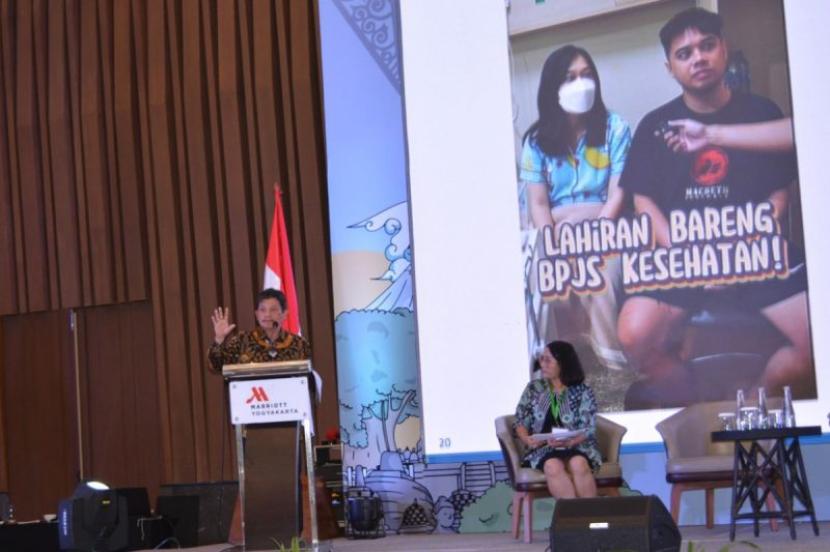 Direktur Utama BPJS Kesehatan Ghufron Mukti saat memberi arahan pada Munas VIII Gakeslab Indonesia di Sleman, Yogyakarta pada Kamis (10/8/2023). 