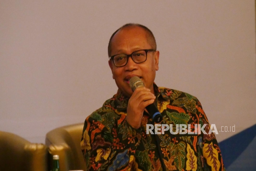 Direktur Utama BPJS Ketenagakerjaan Agus Susanto menyampaikan kata sambutannya pada acara Penandatanganan nota kesepahaman antara BPJS Ketenagakerjaan dengan CIMB Niaga dilakukan di Jakarta, Selasa (26/9).