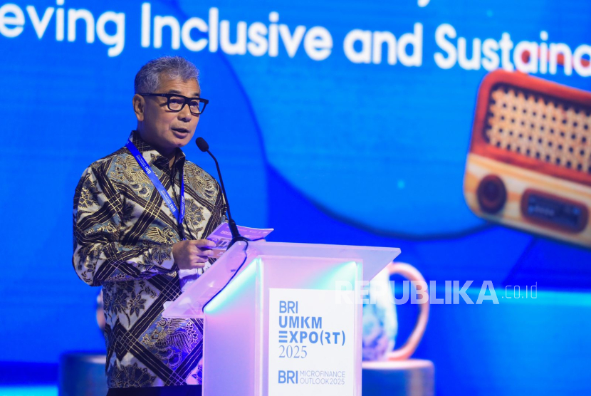 Direktur Utama BRI Sunarso saat pembukaan rangkaian acara BRI UMKM EXPO(RT) 2025 yang digelar bersamaan dengan BRI Microfinance Outlook 2025 di ICE BSD City, Tangerang pada Kamis (30/1/2024).