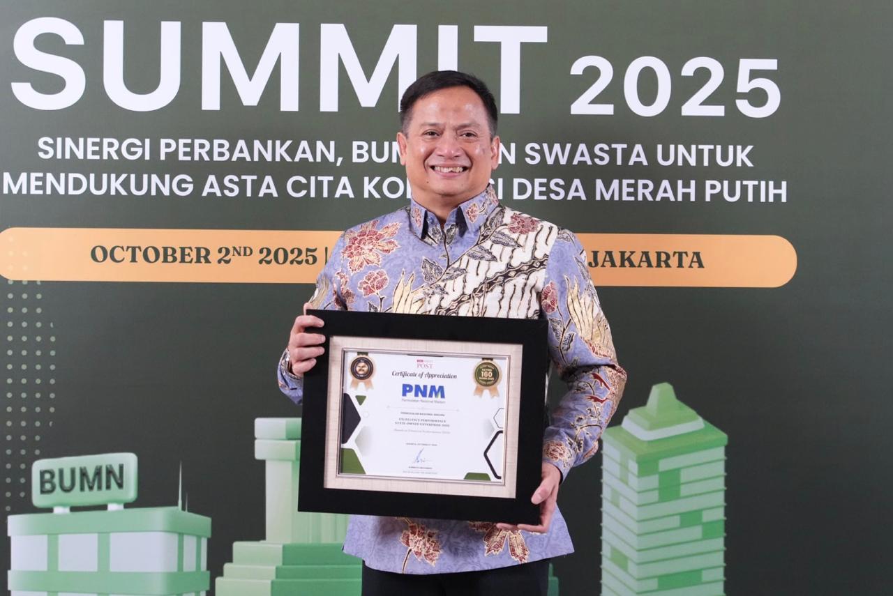 Direktur Utama PNM Arief Mulyadi, saat menerima penghargaan untuk PNM sebagai sebagai The Best State Owned Enterprise (SOE) 2025.