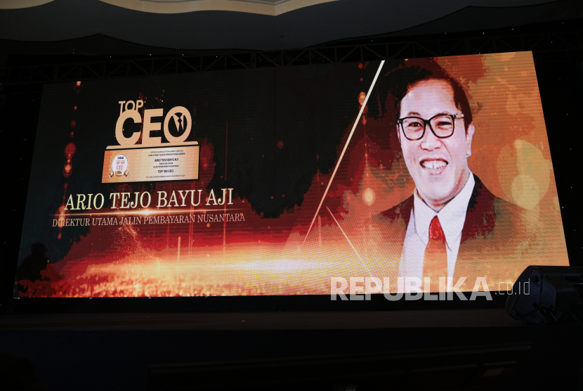 Direktur Utama PT Jalin Pembayaran Nusantara (Jalin), bagian dari Holding BUMN Danareksa, Ario Tejo Bayu Aji, menerima penghargaan Top 100 CEO 2024.