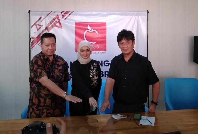 Direktur Utama PT Kalibata Inovasi Maju Bayu Setiawan (kiri) dan Pimpinan Cabang BRI Pancoran Andika Sibarani (kanan).