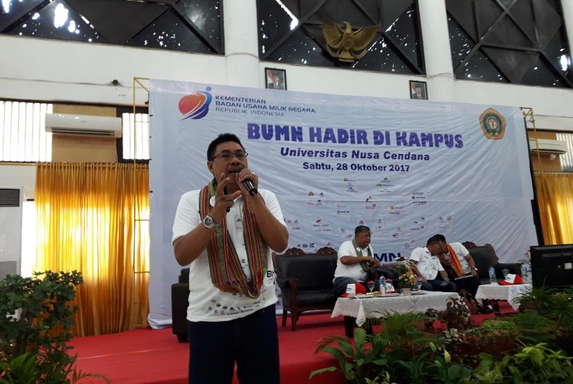 Direktur Utama PT Surveyor Indonesia, M Arif Zainuddin menjadi salah satu nara sumber program BUMN Hadir di Kampus, di Universitas Nusa Cendana (UNDANA) Kupang, NTT, Sabtu (28/10).