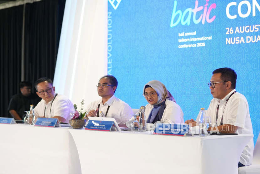 Direktur Utama Telkom Dian Siswarini menekankan pentingnya momen BATIC sebagai forum kolaborasi industri digital telco lintas negara. 