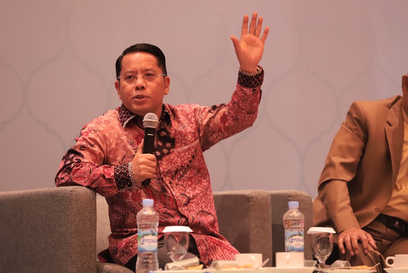 Dirjen Bimas Islam Kementerian Agama Kamaruddin Amin mengatakan, mengatakan Kemenag akfit menggelar bimbingan kawin untuk calon mempelai 
