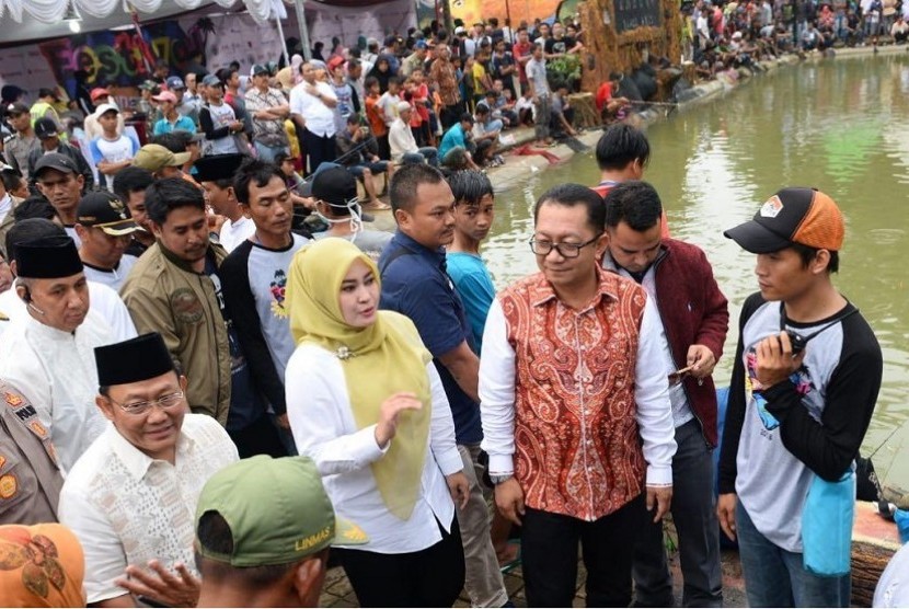 Dirjen Pembangunan dan Pemberdayaan Masyarakat Desa (PPMD) Kemendes PDTT, Taufik Madjid menghadiri acara Festival Embung Ramadhan di Embung Ranca Anis, Muruy, Pandeglang, Sabtu (26/5).