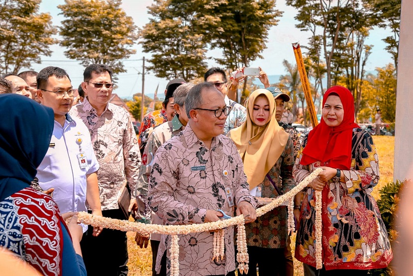 Dirjen Perkebunan Kasdi Soebagyono saat membuka acara peringatan Hari Perkebunan 2019, di Malang, pada Selasa (10/12). 