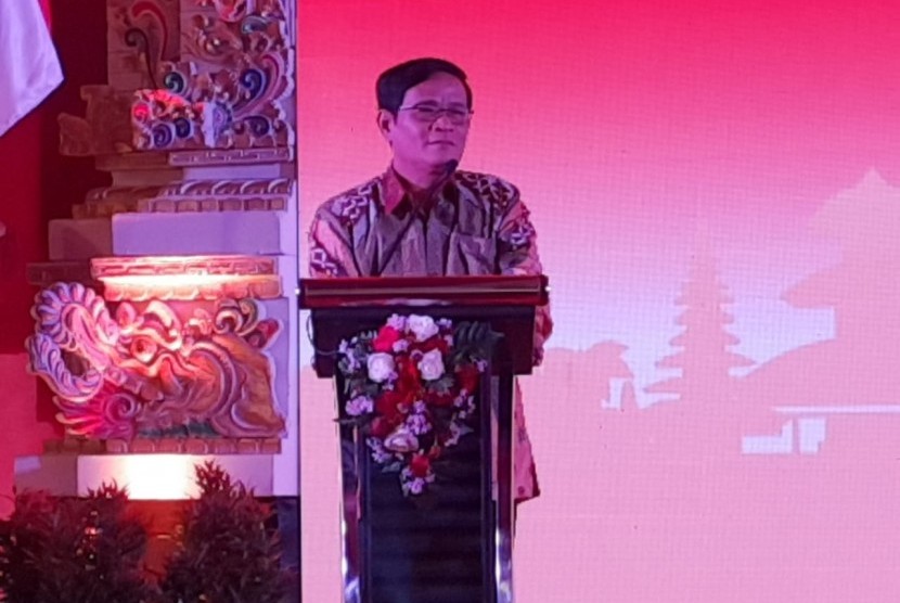 Dirjen Peternakan dan Kesehatan Hewan I Ketut Diarmita berbicara dalam forum Grand Opening RPHU PT. Charoen Pokphand Indonesia, Tbk (CPI) Tabanan  Bali