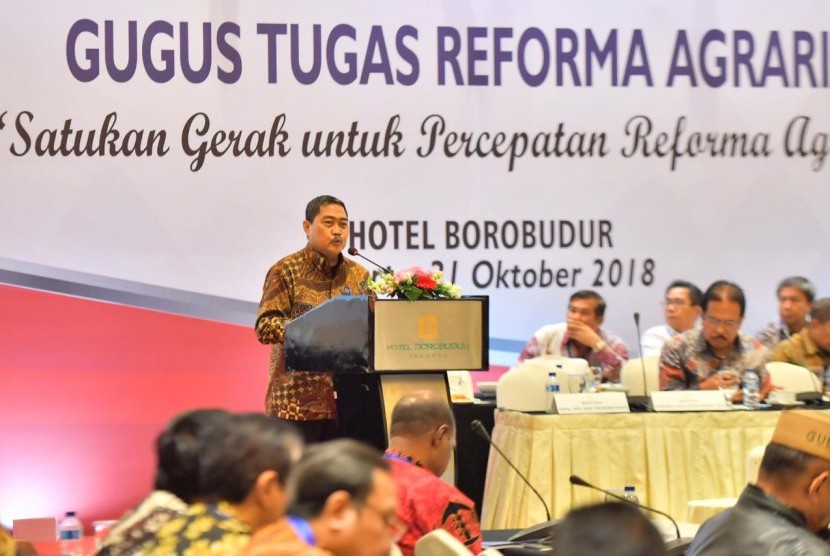 Dirjen PKTrans (Pengembangan Kawasan Transmigrasi), M Nurdin mengikuti Rapat Koordinasi Nasional  GUGUS TUGAS REFORMA AGRARIA “Satukan Gerakan Percepatan Reforma Agraria” di Jakarta, Rabu (31/10/18). Dalam rapat Koordinasi tersebut Dirjen PKTrans mengulas pembahasan reforma agraria di kawasan transmigrasi .