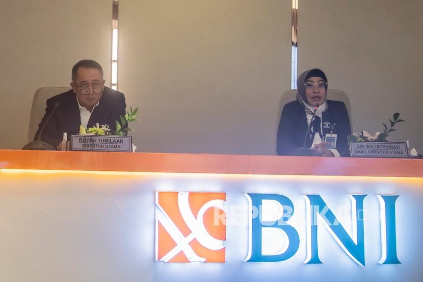 Dirut BNI Royke Tumilaar (kiri). PT Bank Negara Indonesia (Persero) Tbk berupaya memberikan dukungan kepada sektor UMKM dengan solusi layanan perbankan.